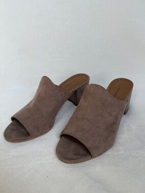 Women's Taupe Suede Open-Toe Mule Heels